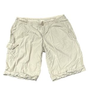 DKNY khaki shorts size 8